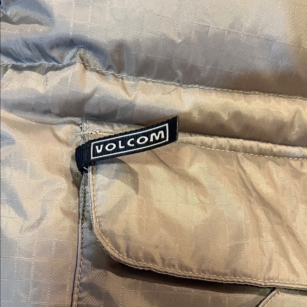 Volcom Tan Puffer Vest - Picture 4 of 8